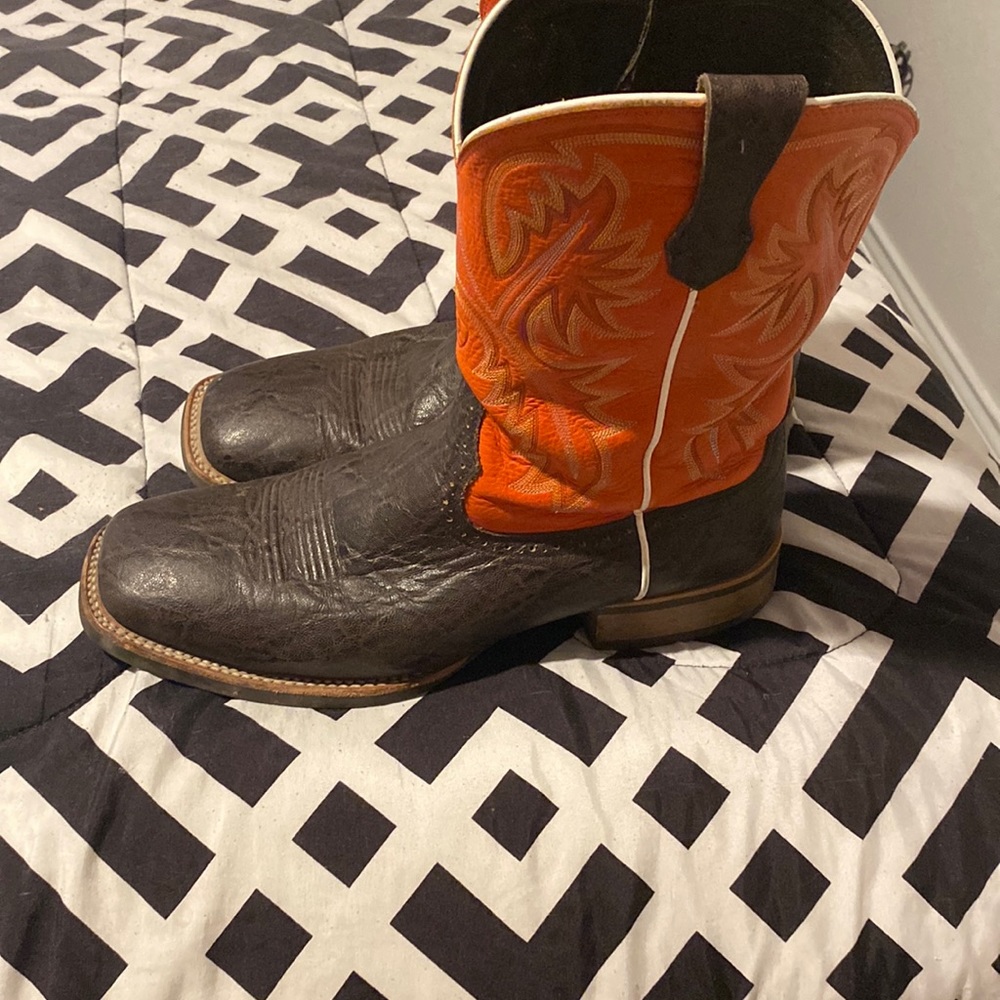 Man’s boots